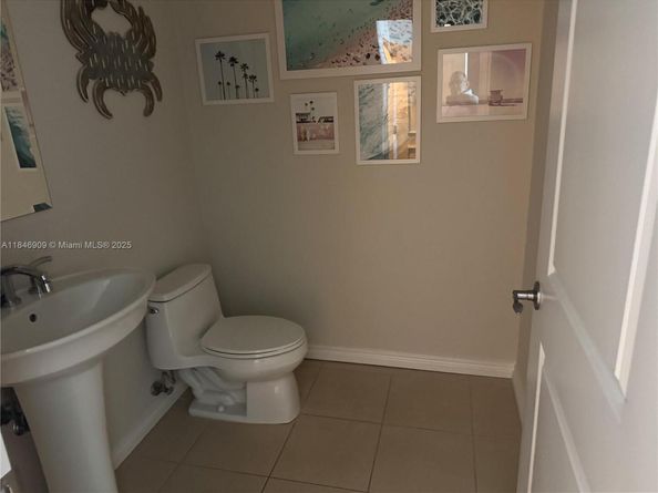 1945 S Ocean Dr 2311, Hallandale Beach FL 33009