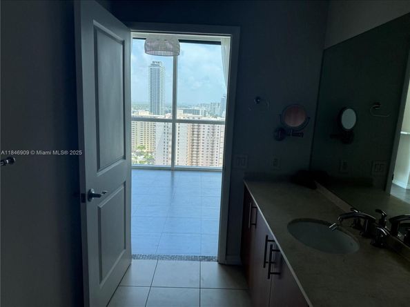 1945 S Ocean Dr 2311, Hallandale Beach FL 33009
