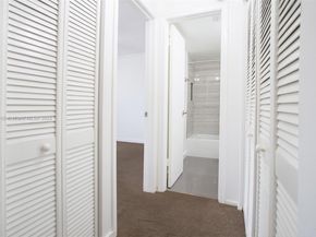 20110 NE 3rd Ct 8, Miami FL 33179