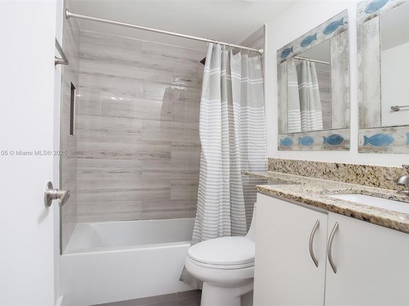 20110 NE 3rd Ct 8, Miami FL 33179