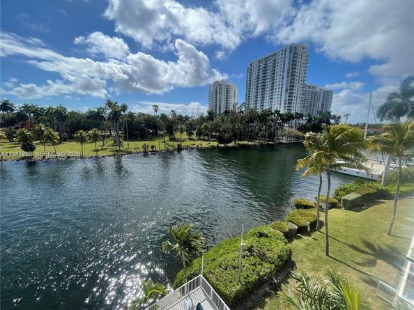 1740 NW N River Dr 517, Miami FL 33125