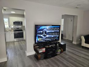 4221 NW 169th Ter, Miami Gardens FL 33055