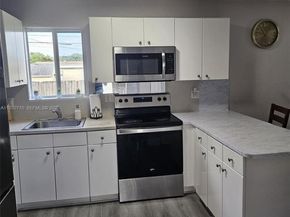 4221 NW 169th Ter, Miami Gardens FL 33055