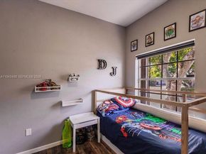 21475 SW 90th Pl, Cutler Bay FL 33189