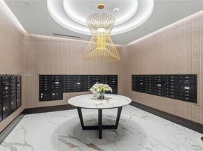 301 Altara Ave 822, Coral Gables FL 33146