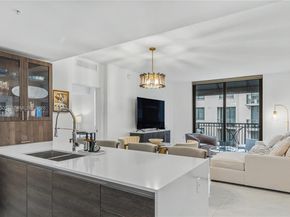 301 Altara Ave 822, Coral Gables FL 33146