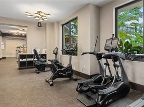301 Altara Ave 822, Coral Gables FL 33146