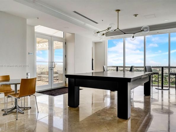 511 SE 5th Ave 806, Fort Lauderdale FL 33301