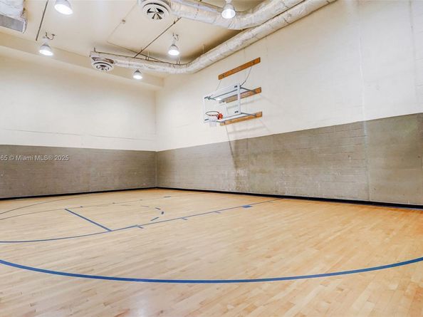 511 SE 5th Ave 806, Fort Lauderdale FL 33301