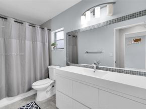 3113 NW 107th Dr, Sunrise FL 33351