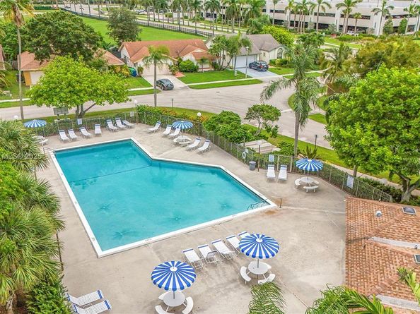 3113 NW 107th Dr, Sunrise FL 33351
