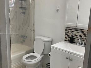 19551 NW 7th Ave, Miami Gardens FL 33169