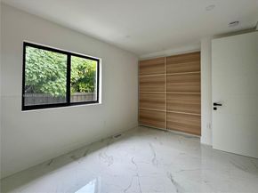 641 Nightingale Ave, Miami Springs FL 33166