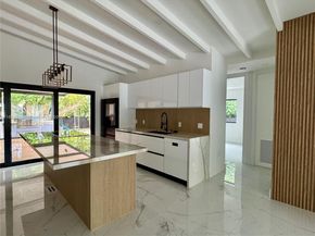 641 Nightingale Ave, Miami Springs FL 33166