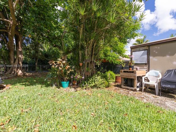 846 NW 3rd Ave, Homestead FL 33030