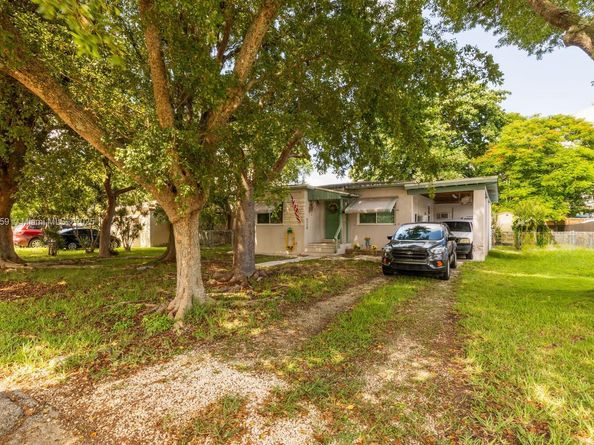 846 NW 3rd Ave, Homestead FL 33030