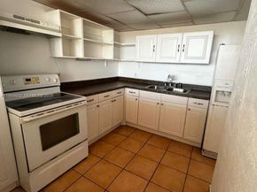 2025 NE 164th St 918, North Miami Beach FL 33162