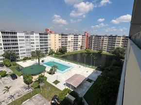 1780 NE 191st St 8112, Miami FL 33179