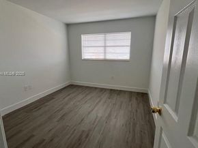 1780 NE 191st St 8112, Miami FL 33179