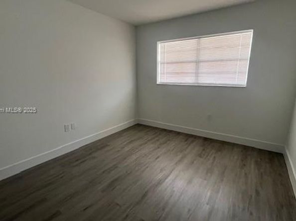 1780 NE 191st St 8112, Miami FL 33179