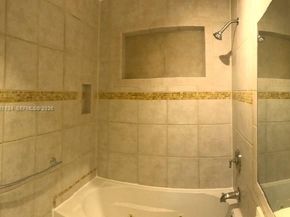 320 NW 132nd St, North Miami FL 33168