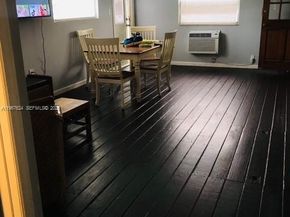 320 NW 132nd St, North Miami FL 33168