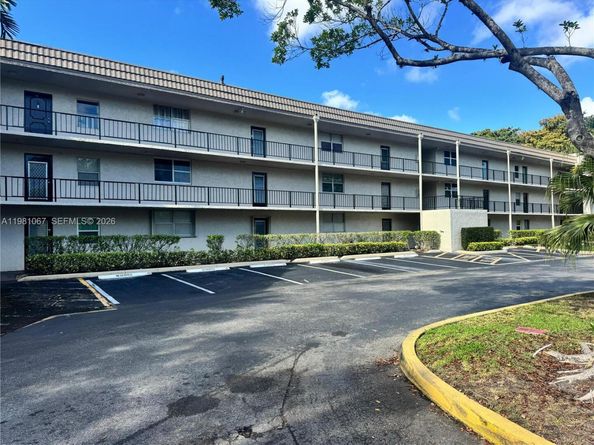 9400 Lime Bay Blvd 206, Tamarac FL 33321