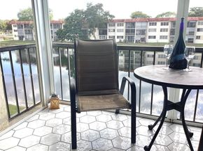 361 S Hollybrook Dr 305, Pembroke Pines FL 33025