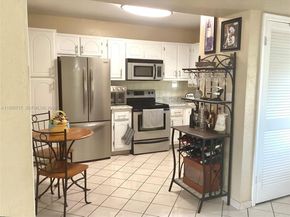 361 S Hollybrook Dr 305, Pembroke Pines FL 33025