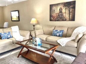 361 S Hollybrook Dr 305, Pembroke Pines FL 33025