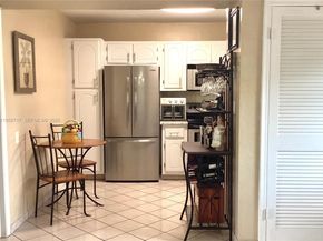 361 S Hollybrook Dr 305, Pembroke Pines FL 33025