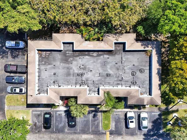 3592 NW 83rd Ln, Sunrise FL 33351