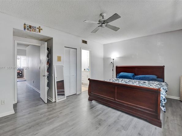 3592 NW 83rd Ln, Sunrise FL 33351