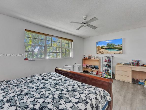 3592 NW 83rd Ln, Sunrise FL 33351