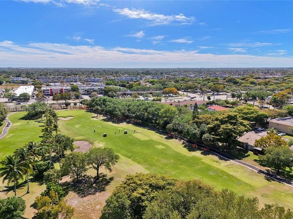 3592 NW 83rd Ln, Sunrise FL 33351