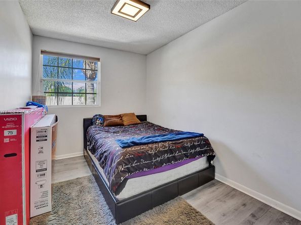 3592 NW 83rd Ln, Sunrise FL 33351