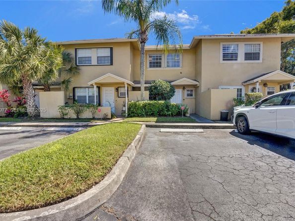 3592 NW 83rd Ln, Sunrise FL 33351