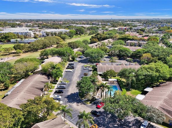 3592 NW 83rd Ln, Sunrise FL 33351