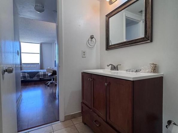 1470 NE 123rd St A1014, North Miami FL 33161