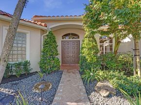 2533 Eagle Run Cir, Weston FL 33327