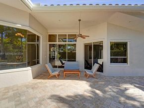 2533 Eagle Run Cir, Weston FL 33327