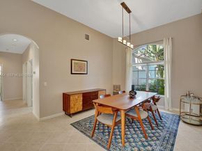 2533 Eagle Run Cir, Weston FL 33327