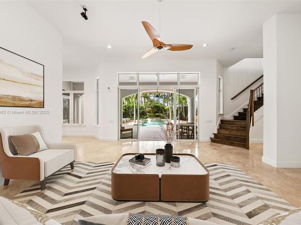 1295 Hatteras Ln, Hollywood FL 33019