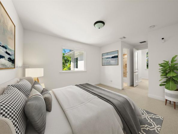 1295 Hatteras Ln, Hollywood FL 33019