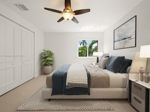 1295 Hatteras Ln, Hollywood FL 33019