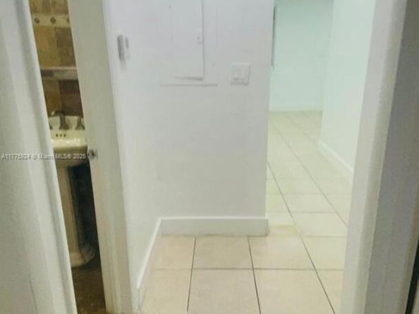 4111 SW 33rd St, West Park FL 33023