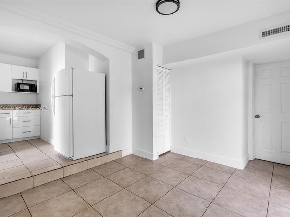 4111 SW 33rd St, West Park FL 33023