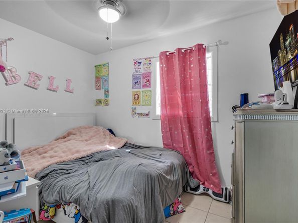 4111 SW 33rd St, West Park FL 33023