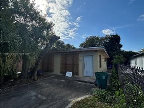 1780 NW 15th St, Miami FL 33125