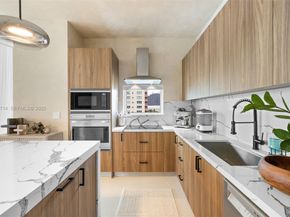 2020 N Bayshore Dr 810, Miami FL 33137